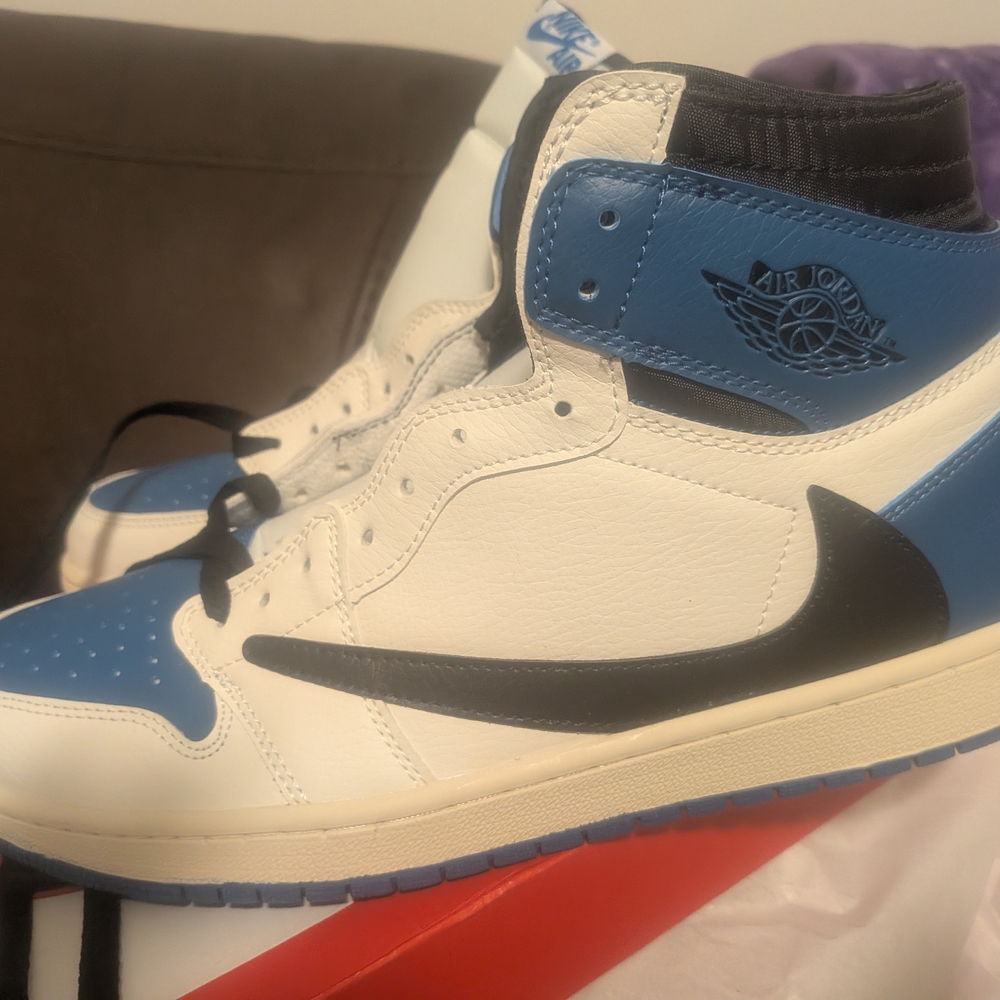 Jordan 1 Hi Travis Scott Fragment Sneakers